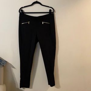 Karl Lagerfeld pants with side zipper. Pull on.